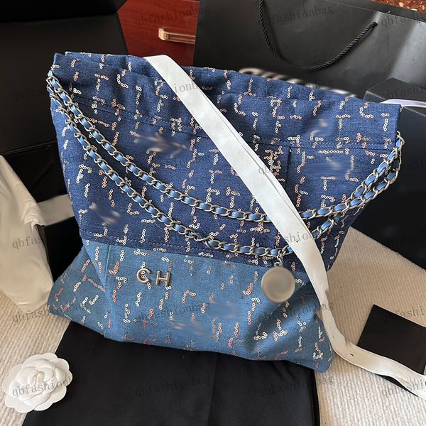 designer womens shoulder bag 22 garbage bag small sequin denim bag hardware metal buckle luxury handbag crossbody bag oversized shopping bag
designer womens shoulder bag 22 garbage bag small sequin denim bag hardware metal buckle luxury handbag crossbody bag oversized shopping bag