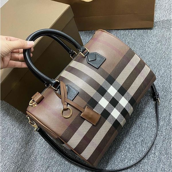 luxury handbag designer color contrast plaid bowling bag shoulder bag two sizes fashion men's and women's sports bag crossbody bag
luxury handbag designer color contrast plaid bowling bag shoulder bag two sizes fashion men's and women's sports bag crossbody bag