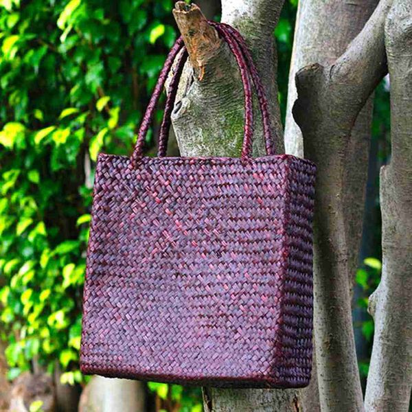 totes rattan handbag woven casual bag woven large storage basket fashionable three way women's handbagstylishdesignerbags
totes rattan handbag woven casual bag woven large storage basket fashionable three way women's handbagstylishdesignerbags
