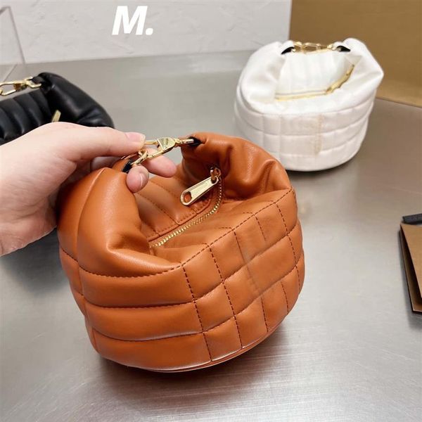 22ss luxury women's cosmetic bags designer handbag fashion lattice temperament single shoulder bag cross body259p
22ss luxury women's cosmetic bags designer handbag fashion lattice temperament single shoulder bag cross body259p