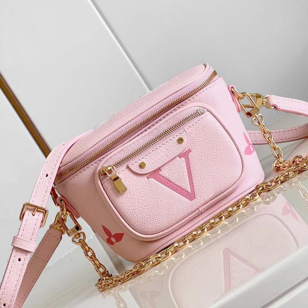 mirror quality genuine leather mini camera shoulder bags men lady luxury gym chain waistpacks handbag bags womens wallet marmon fanny pack c
mirror quality genuine leather mini camera shoulder bags men lady luxury gym chain waistpacks handbag bags womens wallet marmon fanny pack c