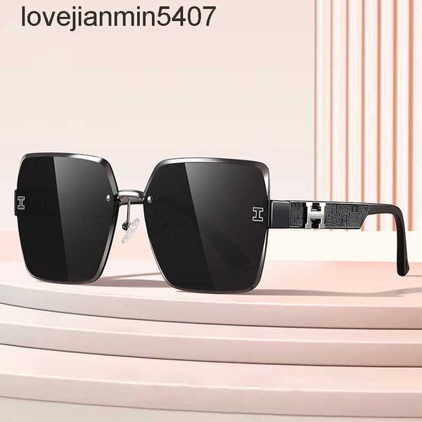 2023 luxury sunglasses factory for sale new h family fashion framels sunglass personalized versatile advanced women's plain face glass, White;black
2023 luxury sunglasses factory for sale new h family fashion framels sunglass personalized versatile advanced women's plain face glass, White;black