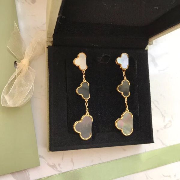 elegant women's earrings van designer cleef jewelry earrings stainless steel love simple casual luxury rose gold plated earrings uaghne, Golden;silver
elegant women's earrings van designer cleef jewelry earrings stainless steel love simple casual luxury rose gold plated earrings uaghne, Golden;silver