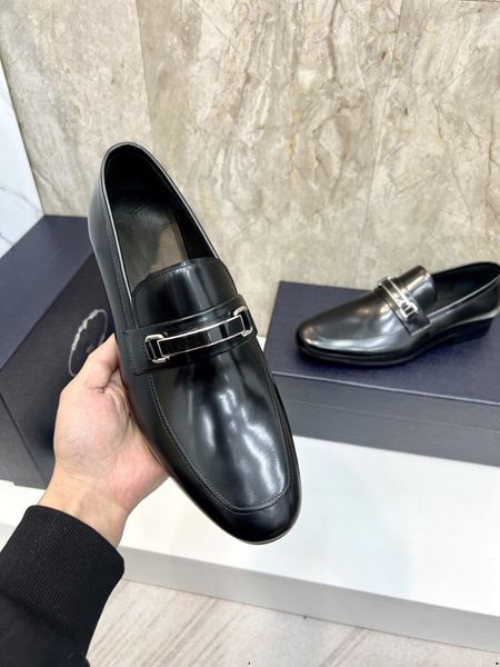 4model 2024 new business flat shoes men luxury brand designer formal dress leather shoes men's loafers british oxfords male wedding par, Black
4model 2024 new business flat shoes men luxury brand designer formal dress leather shoes men's loafers british oxfords male wedding par, Black