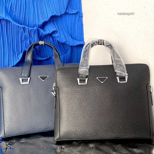luxury men shoulder briefcase black leather designer handbag business lapbag messenger bags with nameplates totes men's luggage compute
luxury men shoulder briefcase black leather designer handbag business lapbag messenger bags with nameplates totes men's luggage compute