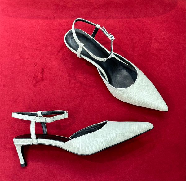 designer mid-heel shoes pointed sandals classic fashion design interpretation of elegant charm multi-color selection designer gift box packa, Black
designer mid-heel shoes pointed sandals classic fashion design interpretation of elegant charm multi-color selection designer gift box packa, Black