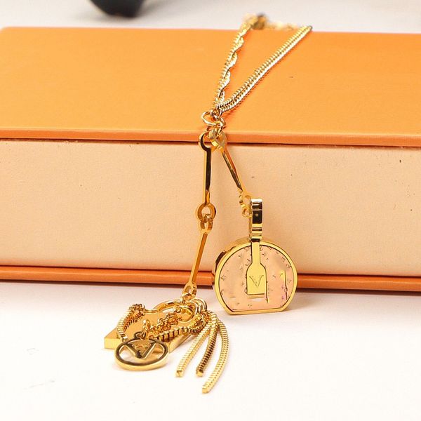 luxury designer bracelet lock head round cake bag pendant fashion women's c letter bracelets wedding party special designer jewelry acc, Golden;silver
luxury designer bracelet lock head round cake bag pendant fashion women's c letter bracelets wedding party special designer jewelry acc, Golden;silver