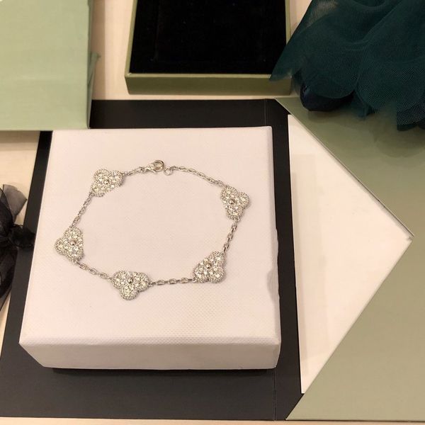 luxury jewelry love bracelet women's van charm cleef bracelet fashion jewelry stainless steel chain jeweler gilded designer bracelet la, Golden;silver
luxury jewelry love bracelet women's van charm cleef bracelet fashion jewelry stainless steel chain jeweler gilded designer bracelet la, Golden;silver