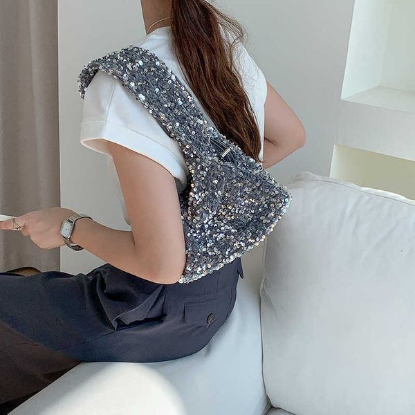 korean internet celebrity sequin bag 2023 new bag female niche handbag fashionable and personalized versatile stylish underarm 230731
korean internet celebrity sequin bag 2023 new bag female niche handbag fashionable and personalized versatile stylish underarm 230731