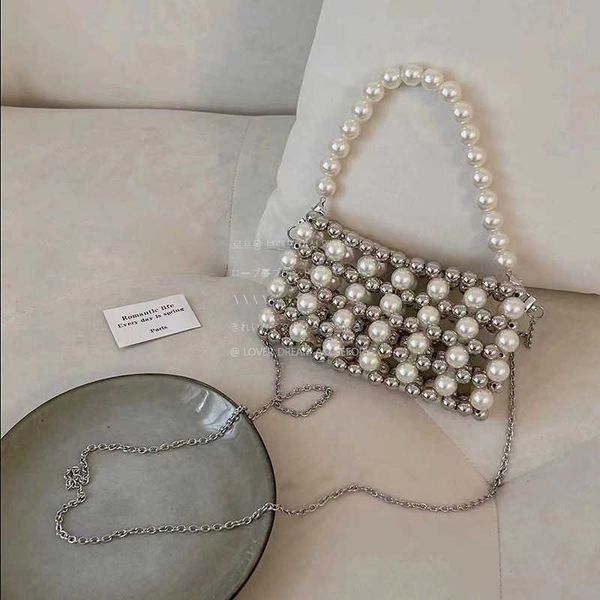 new silver metal style bag french sweet cool girl imitation pearl underarm shoulder 230731
new silver metal style bag french sweet cool girl imitation pearl underarm shoulder 230731