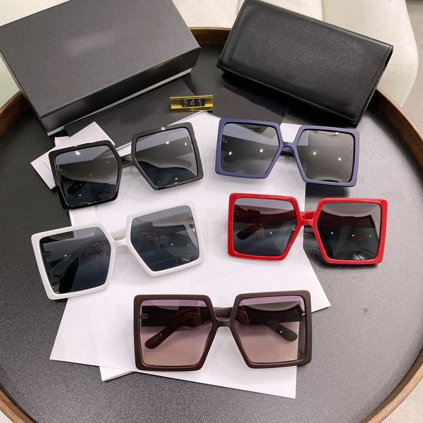 womens sunglasses designer sun glasses for woman eyeglasses gafas de sol 5 colors designs black diamonds letter with case luxury sunglasses, White;black
womens sunglasses designer sun glasses for woman eyeglasses gafas de sol 5 colors designs black diamonds letter with case luxury sunglasses, White;black