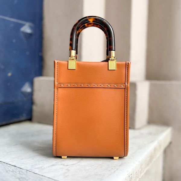 luxurys designer totes roma vacation bag women summer sunshine fashion bag shoulder handle bags genuine leather crossbody handbag mens clutc
luxurys designer totes roma vacation bag women summer sunshine fashion bag shoulder handle bags genuine leather crossbody handbag mens clutc