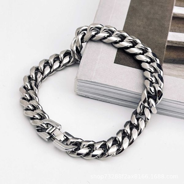 ring accessories diamond luxury designer necklace flowers clover bangle women cuban ins style neutral hip hop stainless steel sweater chain, Silver
ring accessories diamond luxury designer necklace flowers clover bangle women cuban ins style neutral hip hop stainless steel sweater chain, Silver