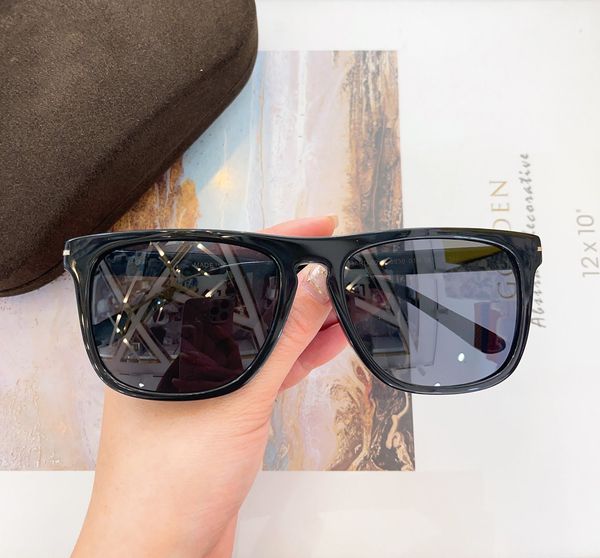 square sunglasses 0930 shiny black frame smoke men women summer shades sunnies uv protection eyewear with box, White;black
square sunglasses 0930 shiny black frame smoke men women summer shades sunnies uv protection eyewear with box, White;black