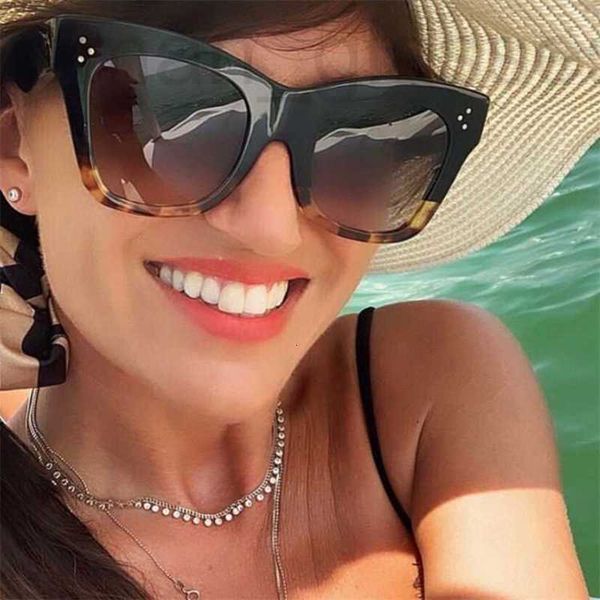 sunglasses designer plate ins trendy human anti uv net red of the same type are thin and versatile cl4s004 n6am, White;black
sunglasses designer plate ins trendy human anti uv net red of the same type are thin and versatile cl4s004 n6am, White;black