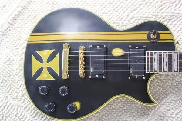 custom old james hetfield metal iron cross sw black electric guitar classic relic aged gold hardware black pickguard
custom old james hetfield metal iron cross sw black electric guitar classic relic aged gold hardware black pickguard