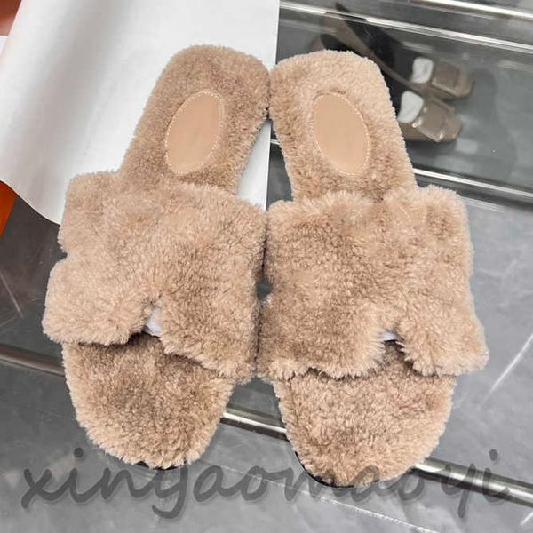 15 colors to choose from, alpaca hair fashion comfortable autumn and winter thickened hair, designer luxury slippers, v011, Black
15 colors to choose from, alpaca hair fashion comfortable autumn and winter thickened hair, designer luxury slippers, v011, Black