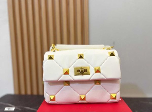 bags velatninio designer ladies23 bag for new woman square large rivet rhombus lock buckle portable flip chain messenger shoulder women
bags velatninio designer ladies23 bag for new woman square large rivet rhombus lock buckle portable flip chain messenger shoulder women