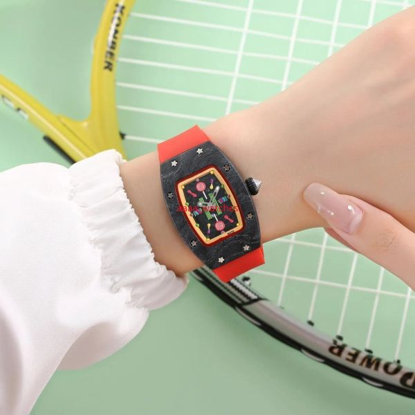3a high-quality women's quartz watch transparent case silicone strap casual fashion women's watches, Slivery;golden
3a high-quality women's quartz watch transparent case silicone strap casual fashion women's watches, Slivery;golden