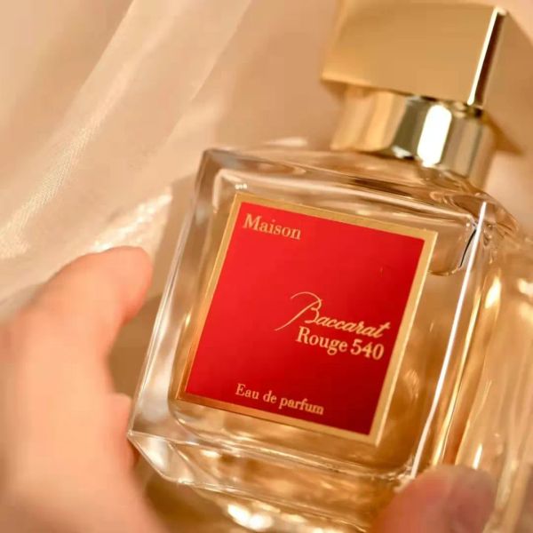 cologne baccarat perfume 70ml maison bacarat rouge 540 extrait eau de parfum good smell long time leaving body mist fast ship
cologne baccarat perfume 70ml maison bacarat rouge 540 extrait eau de parfum good smell long time leaving body mist fast ship