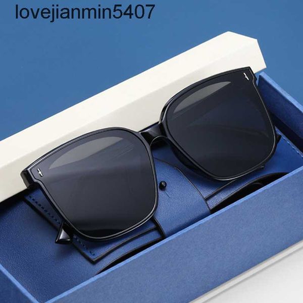 2023 luxury sunglasses factory for sale g family sunglass female internet celebrity same vertical male beige nail large frame fashionable su, White;black
2023 luxury sunglasses factory for sale g family sunglass female internet celebrity same vertical male beige nail large frame fashionable su, White;black