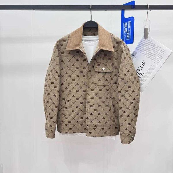 2023 men's spring new khaki letter embroidered jacket fashion jacquard splice suede collar coat trend, Black;brown
2023 men's spring new khaki letter embroidered jacket fashion jacquard splice suede collar coat trend, Black;brown