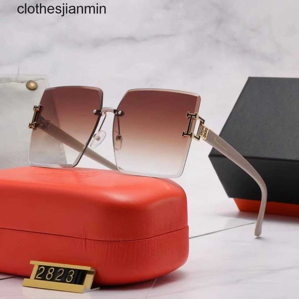 luxury sunglasses factory for sale break-word; none; heighnew nylon sunglass h family small scented glass framels cut edge sunshade fashion, White;black
luxury sunglasses factory for sale break-word; none; heighnew nylon sunglass h family small scented glass framels cut edge sunshade fashion, White;black