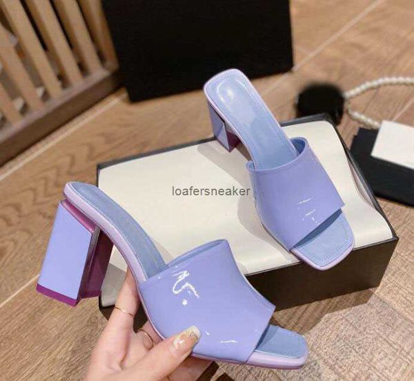 mules patent calfskin dark beige purple black green women sandals summer beach slippers designer luxury slides outdoor lady shoes
mules patent calfskin dark beige purple black green women sandals summer beach slippers designer luxury slides outdoor lady shoes