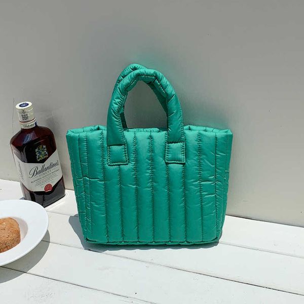 totes 2022 new winter women's bag soft nylon handbag cotton mat splice wallet korean light women's bag full package sales
totes 2022 new winter women's bag soft nylon handbag cotton mat splice wallet korean light women's bag full package sales