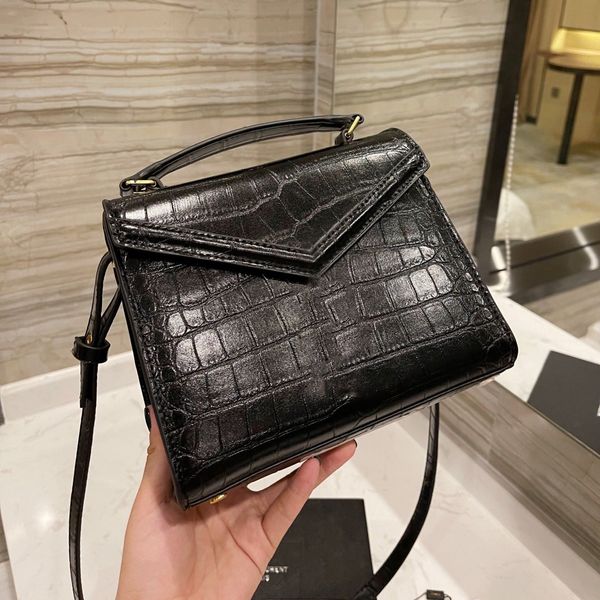 designer crossbody bag fashion ladies shoulder bags luxury cross body bag for women aaaaa letter handbag original box nice gift
designer crossbody bag fashion ladies shoulder bags luxury cross body bag for women aaaaa letter handbag original box nice gift