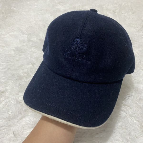 2023 loro piana mens womens caps fashion baseball cap cotton cashmere hats fitted hats summer snapback embroidery casquette beach luxury hat, Black;white
2023 loro piana mens womens caps fashion baseball cap cotton cashmere hats fitted hats summer snapback embroidery casquette beach luxury hat, Black;white