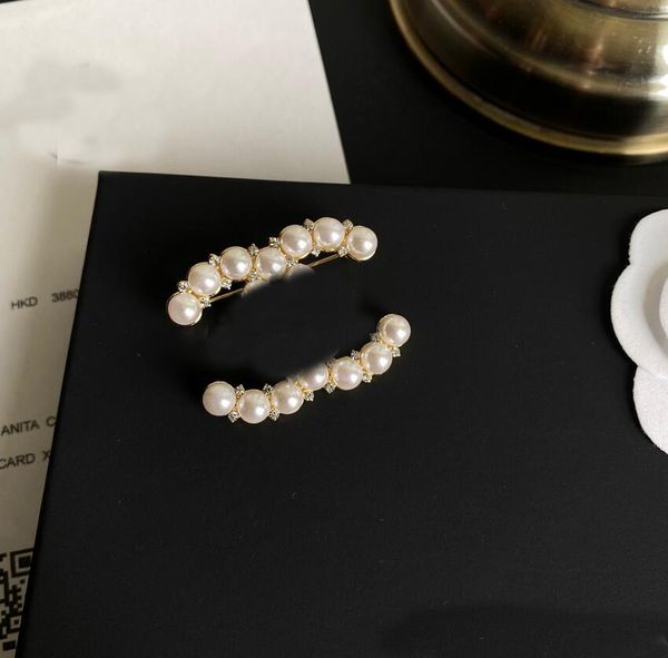 luxury designer brooches fashion men women brand letter alloy material brooch 18k gold plated silver inlaid crystal pearl wedding dress pins, Gray
luxury designer brooches fashion men women brand letter alloy material brooch 18k gold plated silver inlaid crystal pearl wedding dress pins, Gray