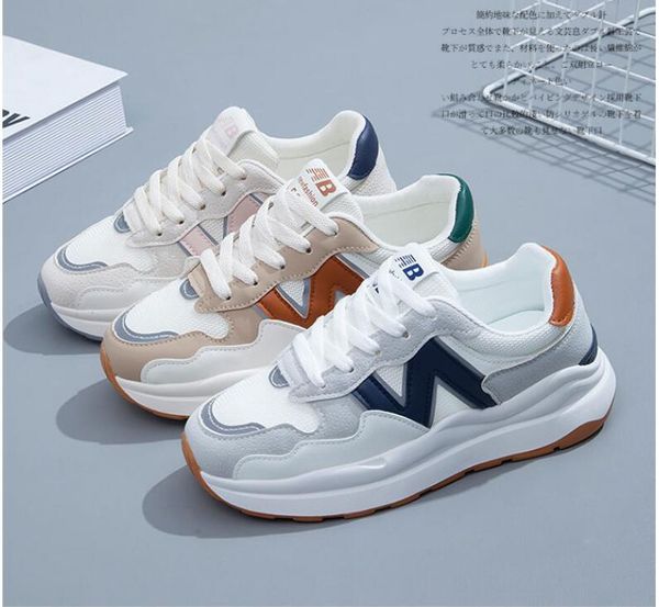 women summer autumn running sneakers men light breathable sport shoes sapato feminino black/white walking trainers flat shoe
women summer autumn running sneakers men light breathable sport shoes sapato feminino black/white walking trainers flat shoe