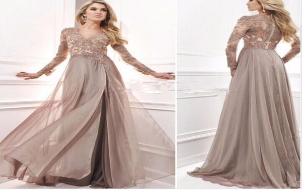 modest long sleeve mother of the bride dresses 2020 lace chiffon illusion back vestidos de fiesta de noche wedding party gowns1913260, Black;coppery
modest long sleeve mother of the bride dresses 2020 lace chiffon illusion back vestidos de fiesta de noche wedding party gowns1913260, Black;coppery