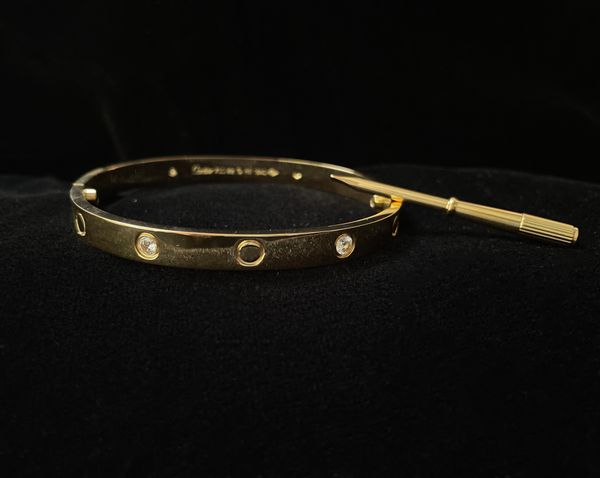 designer bangle luxury screwdriver bracelet mens womens stainless steel cuff 18k plated gold bracelets lovers jewelry 6mm size 15-22cm, Black
designer bangle luxury screwdriver bracelet mens womens stainless steel cuff 18k plated gold bracelets lovers jewelry 6mm size 15-22cm, Black