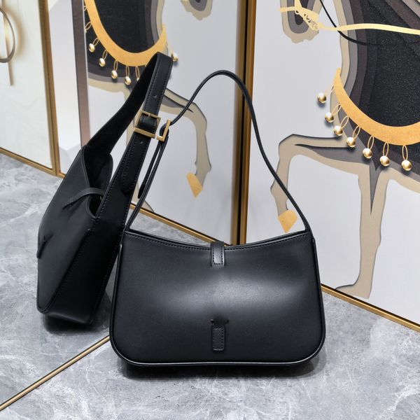 le5a7 cleo underarm bag shoulder armpit bags le 5 a 7 genuine leather heart-shaped decoration tarpaulin designer handbags ladies wholesale
le5a7 cleo underarm bag shoulder armpit bags le 5 a 7 genuine leather heart-shaped decoration tarpaulin designer handbags ladies wholesale