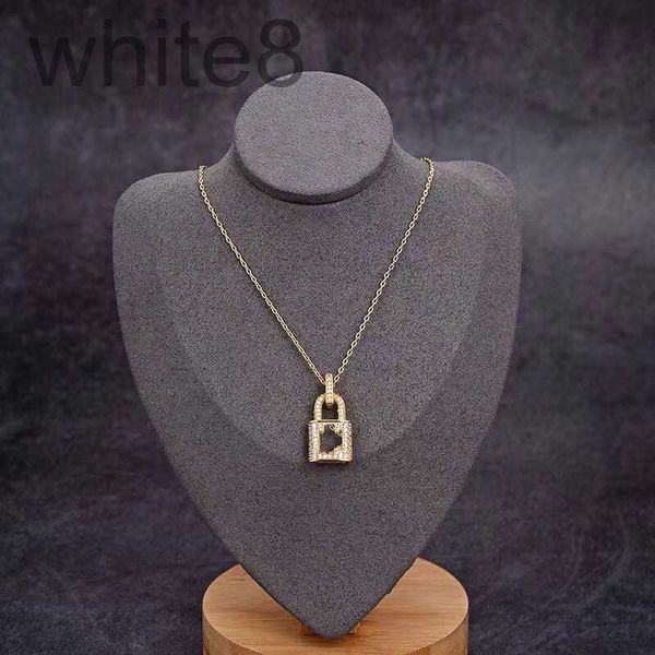 pendant necklaces designerluxurys sale fasion for man woman inverted triangle letter designers brand jewelry mens womens trendy personality, Silver
pendant necklaces designerluxurys sale fasion for man woman inverted triangle letter designers brand jewelry mens womens trendy personality, Silver