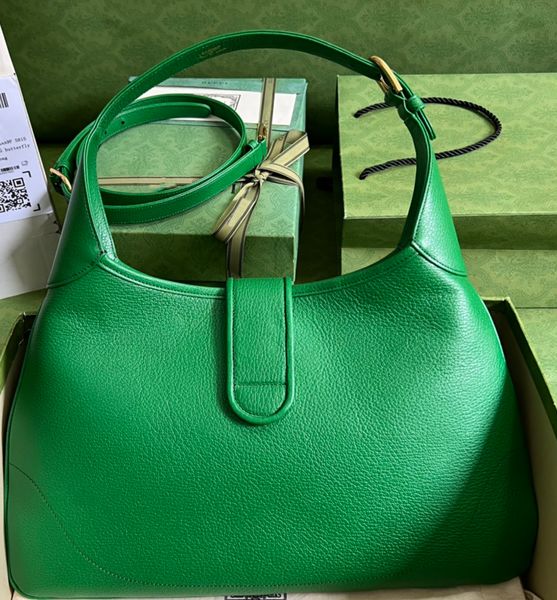 2022 designer fashion woman tote bag canvas screen print luxury black letter handbags designbags lady 2
2022 designer fashion woman tote bag canvas screen print luxury black letter handbags designbags lady 2