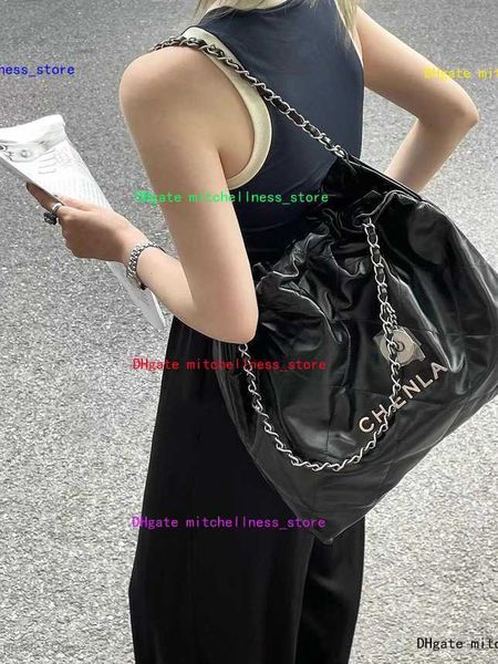 female bags 2023 small black silver leather tote large capacity single shoulder diamond chain bag ladies crossbody tote handbags for women
female bags 2023 small black silver leather tote large capacity single shoulder diamond chain bag ladies crossbody tote handbags for women