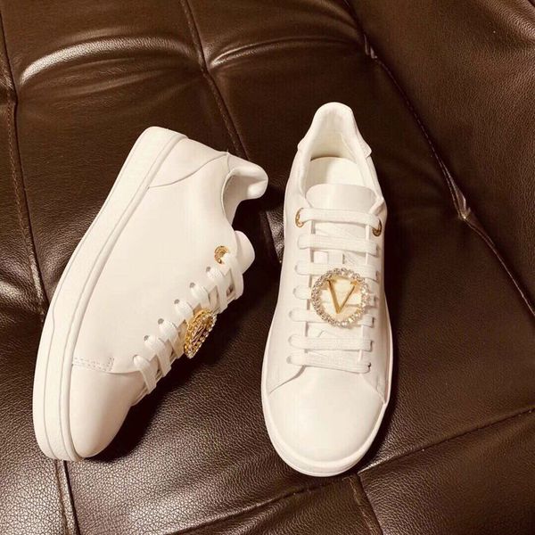 designer sneakers oversized casual shoes white black leather luxury velvet suede womens espadrilles trainers women flats lace up platform 19
designer sneakers oversized casual shoes white black leather luxury velvet suede womens espadrilles trainers women flats lace up platform 19