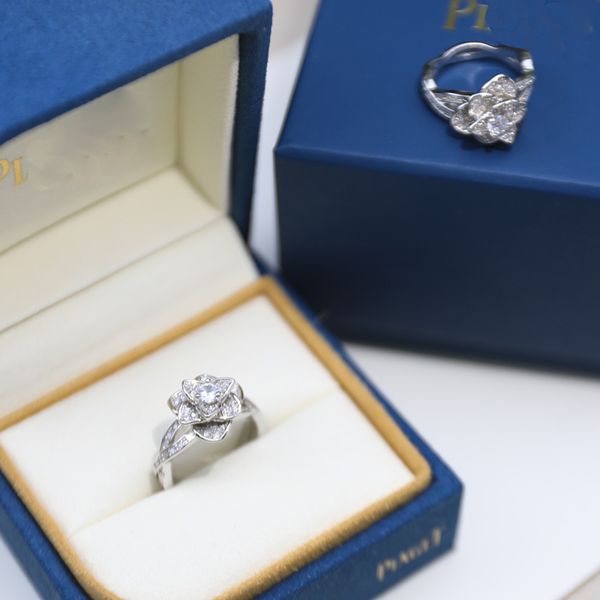 luxury designer ring rose rings size 6-8 made of 925 silver fashion versatile temperament rings high-end luxury fashion minimalism
luxury designer ring rose rings size 6-8 made of 925 silver fashion versatile temperament rings high-end luxury fashion minimalism