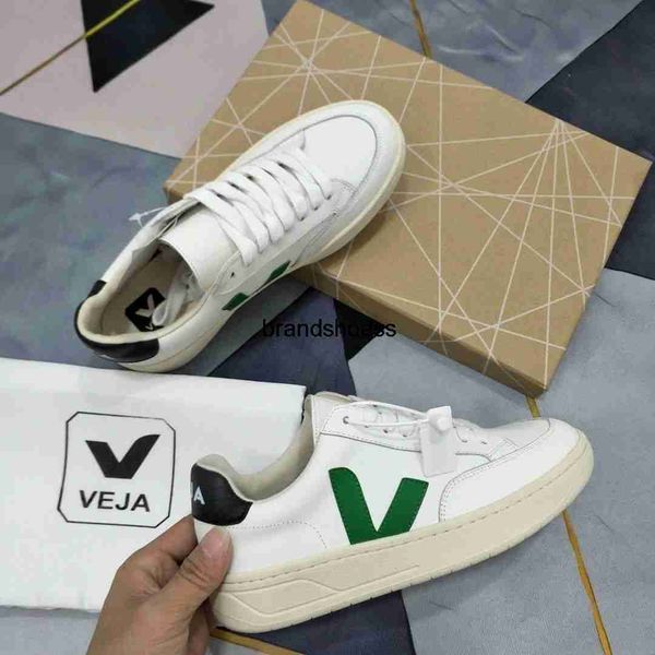 v-label small white shoes french veja sports casual board shoes korean fashion street shot, Black
v-label small white shoes french veja sports casual board shoes korean fashion street shot, Black