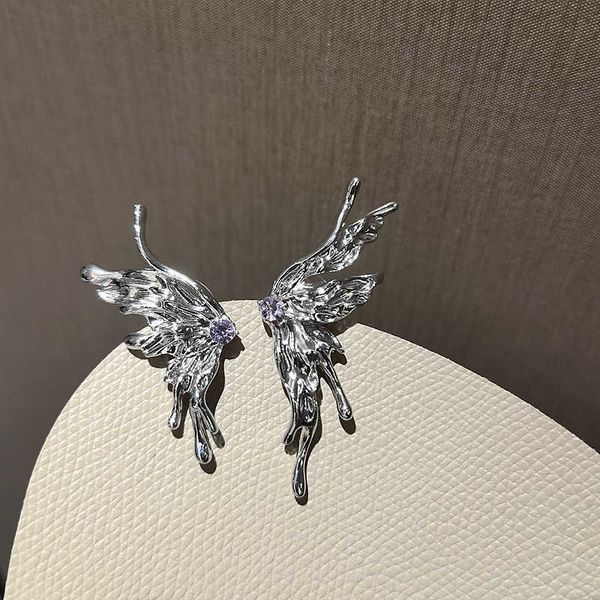 2023 new aesthetic hip hop punk style liquid butterfly earring for woman cool metal big earrings jewelry wholesale, Golden;silver
2023 new aesthetic hip hop punk style liquid butterfly earring for woman cool metal big earrings jewelry wholesale, Golden;silver