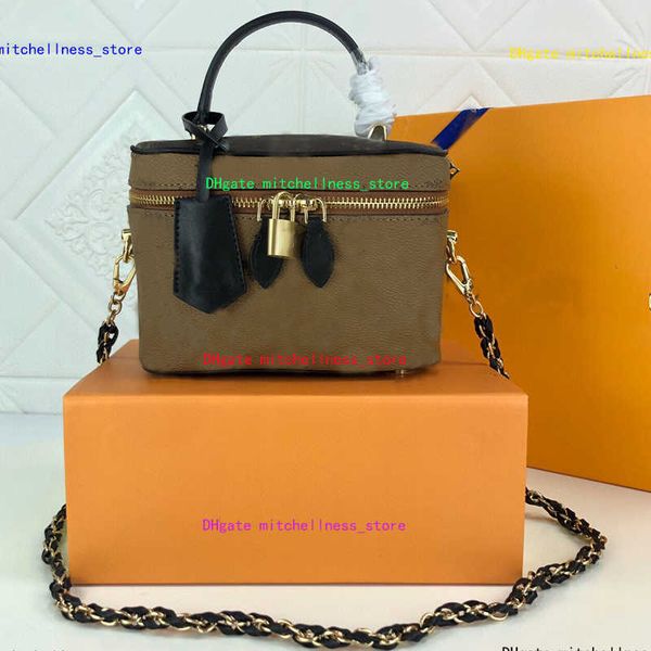 2022 designer high-quality makeup bag women handbag purse luxury cosmetic bag crossbody shoulder bags real leather vanity bag
2022 designer high-quality makeup bag women handbag purse luxury cosmetic bag crossbody shoulder bags real leather vanity bag