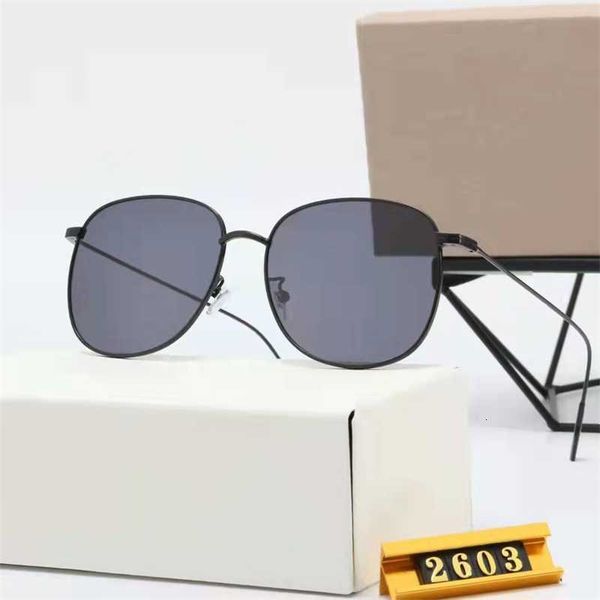 designer sunglasses overseas 2023 new sunglasses women's street travel fashion glasses 2603, White;black
designer sunglasses overseas 2023 new sunglasses women's street travel fashion glasses 2603, White;black