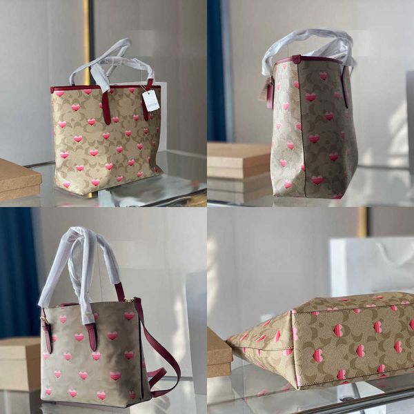 totes coabag womens designer bag luxury handbag love heart pattern leather shopper bags large shoulder crossbody purse 230318
totes coabag womens designer bag luxury handbag love heart pattern leather shopper bags large shoulder crossbody purse 230318
