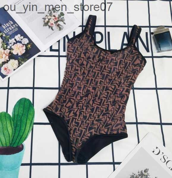 designer bikini swimsuit triangle letter womens beach summer swimsuits classic 17 kinds of choice fashion popular wholesale swimwear swimsui, White;black
designer bikini swimsuit triangle letter womens beach summer swimsuits classic 17 kinds of choice fashion popular wholesale swimwear swimsui, White;black