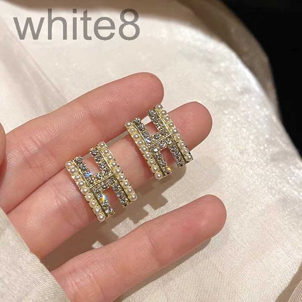 charm designer new micro inlaid pearl earrings fashion style simple versatile women's premium feel full diamond letter hn3h, Golden
charm designer new micro inlaid pearl earrings fashion style simple versatile women's premium feel full diamond letter hn3h, Golden