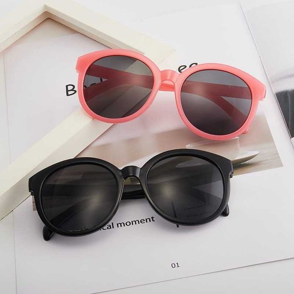 2020 new round frame v brand sunglasses net red glasses men's and women's fashion, White;black