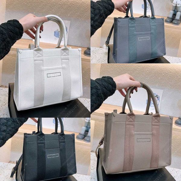 large-capacity bags female crossbody bags shoulder bags commuter bags tote women's bags senior sense
large-capacity bags female crossbody bags shoulder bags commuter bags tote women's bags senior sense